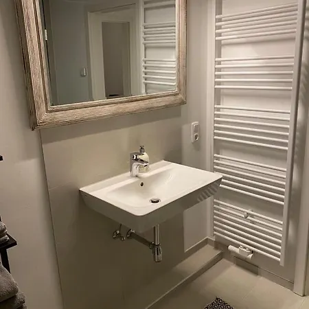 Hof Busen Malibu Mönchengladbach