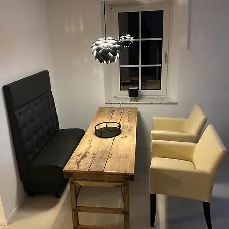 Hof Busen Malibu * Mönchengladbach